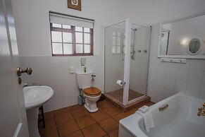 Aan de Oever Guesthouse