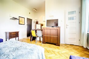 Old Town Kanonia Hostel & Apartments