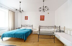 Old Town Kanonia Hostel & Apartments