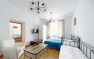 Old Town Kanonia Hostel & Apartments