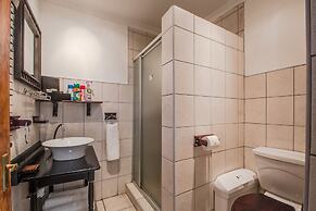 HoneyPot Guesthouse