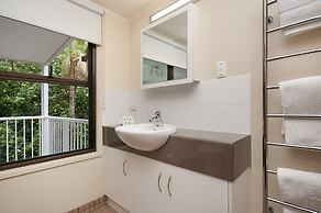 By The Sea Port Douglas