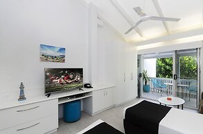 By The Sea Port Douglas