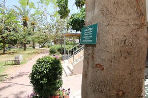 Kibbutz Ashdot Yaacov Ichud Country Lodging