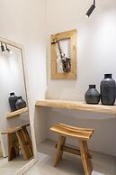 F Fine Suites- Adults Only