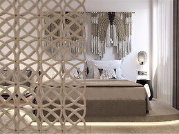 F Fine Suites- Adults Only