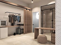 F Fine Suites- Adults Only