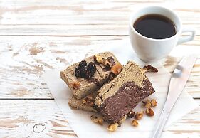 F Fine Suites- Adults Only