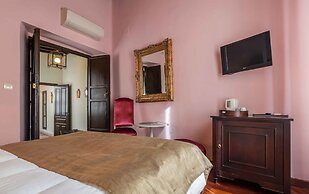 Palacio Mariana Pineda Hotel