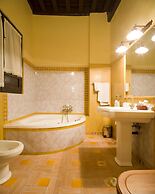 Palacio Mariana Pineda Hotel