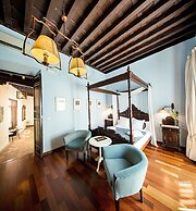 Palacio Mariana Pineda Hotel