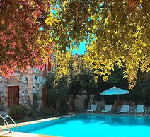 Alacati Zeytin Konak Hotel