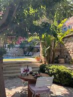 Alacati Zeytin Konak Hotel
