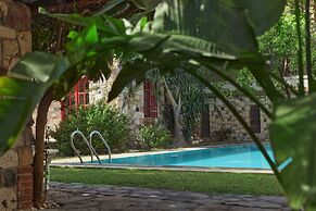 Alacati Zeytin Konak Hotel