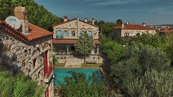 Alacati Zeytin Konak Hotel