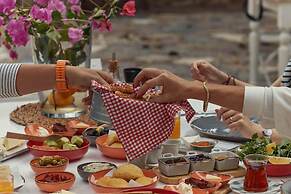 Alacati Zeytin Konak Hotel