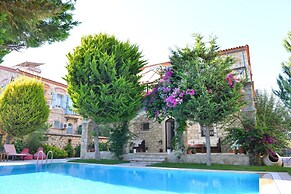 Alacati Zeytin Konak Hotel