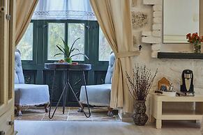 Alacati Zeytin Konak Hotel