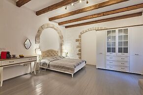 Alacati Zeytin Konak Hotel