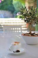 Alacati Zeytin Konak Hotel