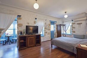 Alacati Zeytin Konak Hotel