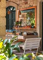 Alacati Zeytin Konak Hotel
