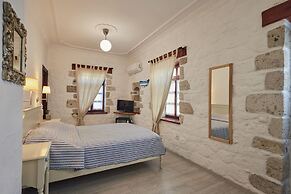 Alacati Zeytin Konak Hotel