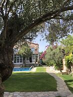 Alacati Zeytin Konak Hotel