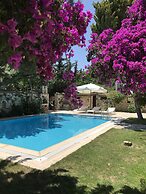 Alacati Zeytin Konak Hotel