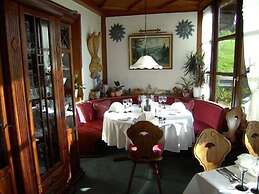Hotel Sarbacher