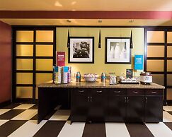 Hampton Inn & Suites Woodstock, VA