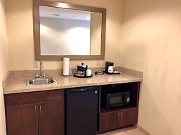 Hampton Inn & Suites Woodstock, VA