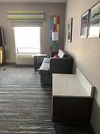 Hampton Inn & Suites Syracuse Dewitt