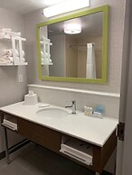 Hampton Inn & Suites Syracuse Dewitt