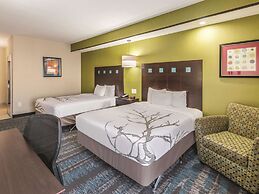 La Quinta Inn & Suites by Wyndham Dallas Grand Prairie South