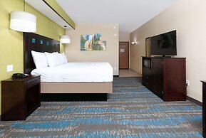 La Quinta Inn & Suites by Wyndham Dallas Grand Prairie South