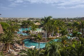 Lopesan Baobab Resort