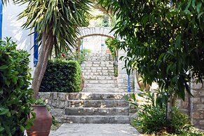 Marphe Hotel Suite & Villas