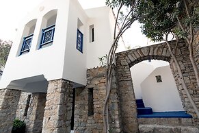 Marphe Hotel Suite & Villas