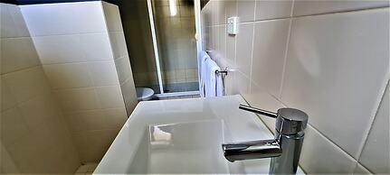 Brunswick Tower Hotel