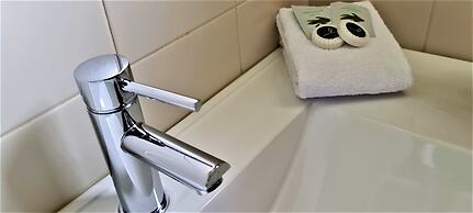 Brunswick Tower Hotel