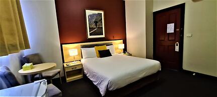 Brunswick Tower Hotel