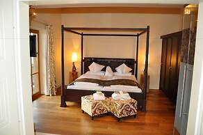 Hotel Alpine Palace
