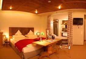 Hotel Alpine Palace