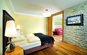 Hotel Alpine Palace