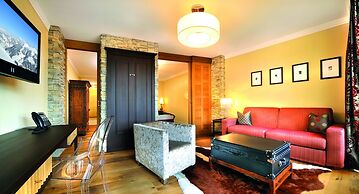 Hotel Alpine Palace