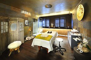 Hotel Alpine Palace