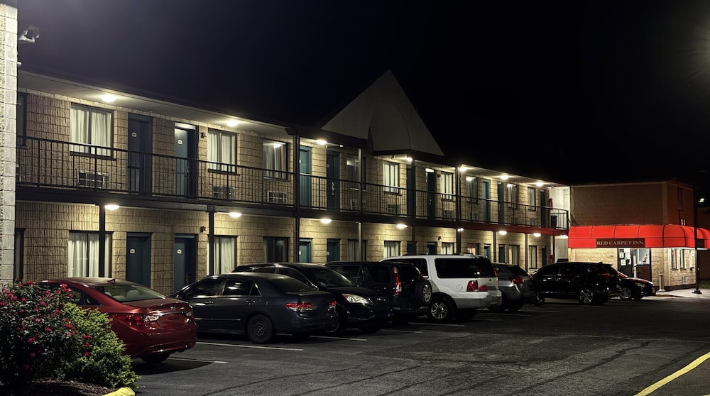 Red Carpet Inn Norwalk