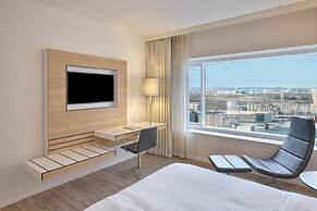 Crowne Plaza Copenhagen Towers by IHG