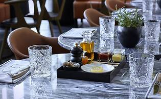 Crowne Plaza Copenhagen Towers by IHG